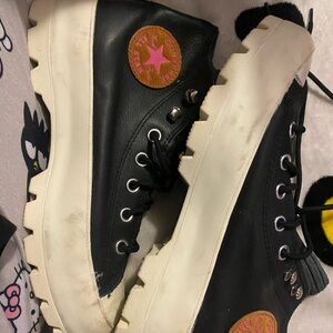 Converse Kids Black Sneakers with Pink Star